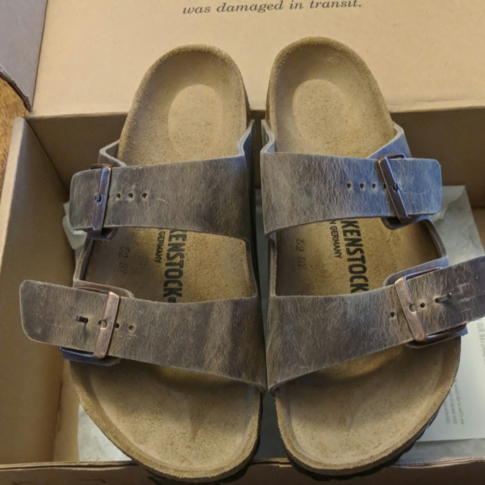 New oil rubbed Birkenstock leather sandals size 38